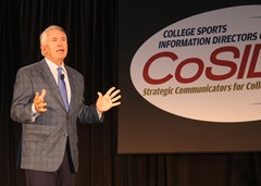 CBS legal & sports correspondant Jack Ford addressing the crowd at the CBS StatCrew Kickoff Breakfast.